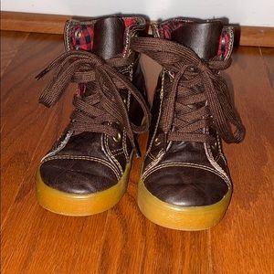 Gap sz 8 brown with red and black tweed lining